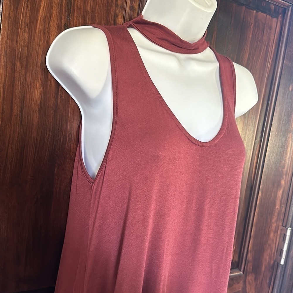 Sleeveless tank - Picture 3 of 4